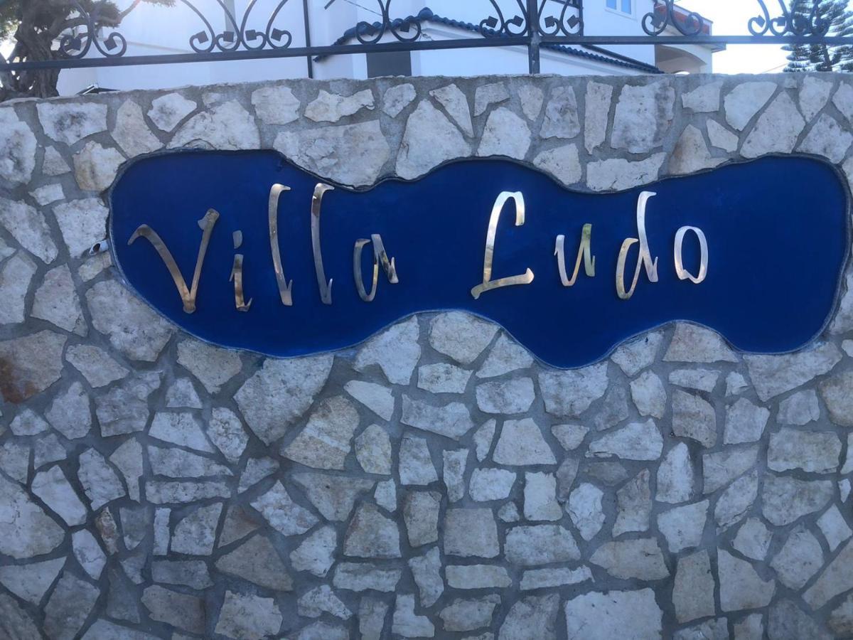 Villa Ludo A Zambrone Tropea Exterior photo